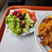 Salad include on the price at A Colmeia in Lisbon