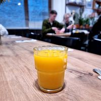 Orange juice at Sanseveria Bagelsalon in Bruges