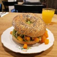 Savory bagel -perfect brunch at Sanseveria Bagelsalon in Bruges