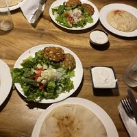 Falafel, Pita, Tahini und Hummus   at Ethos in Bangkok