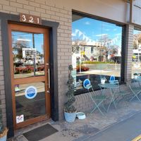 Shop front at Wholesome Blend in Parkes