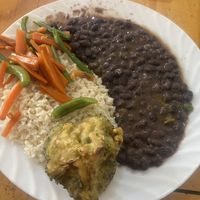 Rice, black beans, mixed vegetables and a breaded broccoli floret   at Ananda - Calle Hermano Miguel in Cuenca