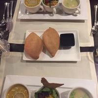 Voorgerecht: pastinaaksoep, dahl en glasnoedelsalade at Het Stadhuis in Oostburg