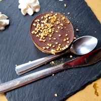 Cake with peanuts, caramel, oat flakes anchd chocolate at OH Ficomaeco in Brescia