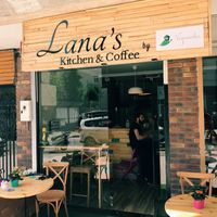 Outside at Veganevden in Istanbul