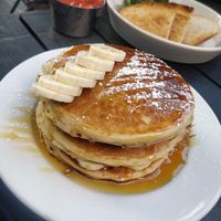 Vegan pancakes with maple syrup and banana at POG - Bachelor's Walk in Dublin