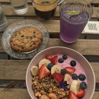 Brunch at Aujourd'hui Demain Cafe in Paris