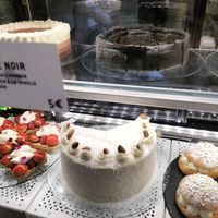 Flan au sésame noir at Aujourd'hui Demain Cafe in Paris