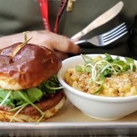 Fox Burger with a side of Smoky Mac at Fox & Fig in Savannah
