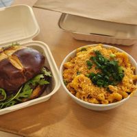 Fox burger and Chipotle Mac 😋 at Fox & Fig in Savannah