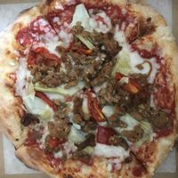 Vegan pizza...tempeh, vegan cheese, carmelized onions, artichokes at Mellow Mushroom in Lexington