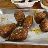 Carolina tangy wings   at Murray Hillbilly in Jacksonville
