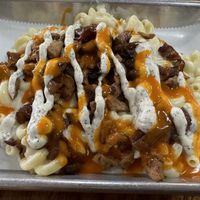 Build your own. Mac and cheese, bacon, caramelized onions, ranch, Buffalo sauce   at Murray Hillbilly in Jacksonville