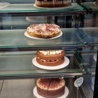 4 types of vegan cake at Wild Food in Granada