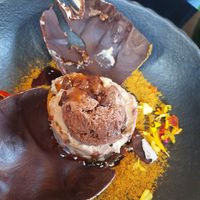 Huevo de chocolate relleno de bizcocho, mousse...impresionante at Wild Food in Granada