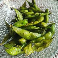 Edemame trufados at Wild Food in Granada