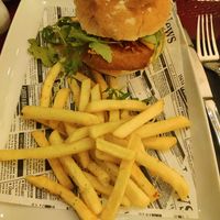 "Chicken" (tofu) burger at Wild Food in Granada