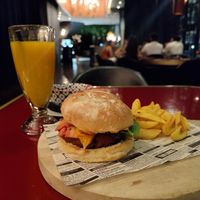 Hamburguesa beyond at Wild Food in Granada