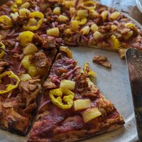 Vegan rustler pizza at Pizza Luce in Duluth