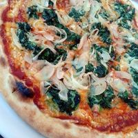 Špenátová pizza at Via Grande in Martin