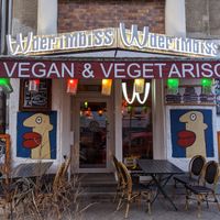 view from the street at W Der Imbiss - Nollendorfplatz in Berlin