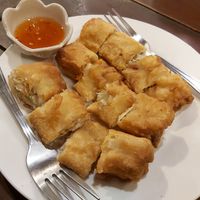 Spring rolls at NumNgern in Khao Sok