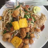 Veg pad Thai  at NumNgern in Khao Sok