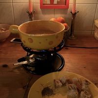 La délicieuse fondue New Roots   at New Roots in Oberdiessbach