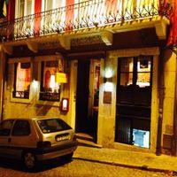 Street View at Os Tibetanos in Lisbon