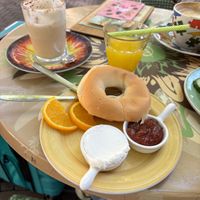 Breakfast bagel in gluten freee  at Bagels & Beans - Mariaplaats in Utrecht