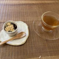 Yomogi pudding and tea  at Kitotoki in Kamakura