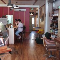  at Rond-Point Cafe Autogere in Montreal