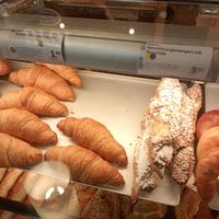 Vegan 🥐 at denn's Biomarkt - Josefstädter Str in Vienna