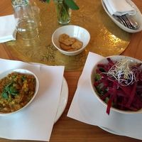 Dal-Mezze und Randen-Tagessalat at Hammam Basar in Zurich