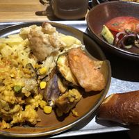 Paella, Älplermakronen und Rösti at Max-Moriz in Aarau