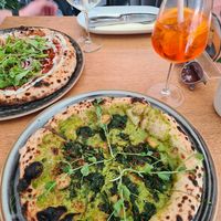 Pizza Verde at Vegazzi Specialty Pizzeria in Budapest