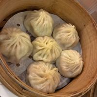 Loofah soup dumplings / XLB 美人絲瓜湯包 at Zhu Li Guan in Taipei