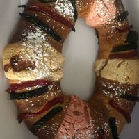 Delicious Rosca de Reyes at Soy Concha Bakery in Santa Ana