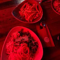 With fresh fries at Deli Linz in Linz