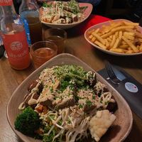 yummy vegan bowl🫶  at Deli Linz in Linz