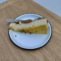 Lemon cake, served "on the side" at Wild & The Moon - Opéra in Paris