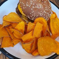 Burger at Wild & The Moon - Opéra in Paris