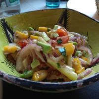 Ceviche de mango y aguacate con Bloody Mary at El Quinto in Gijon