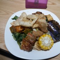 Slate from buffet at Mei Gui Yuan 梅貴緣 in Kowloon