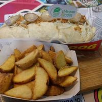 Vegan Hot dog and fries at Comic Planet in Cordoba