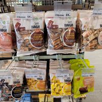 Vegan sweets at Life Foodstore Grünerløkka in Oslo