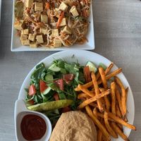 Pad Thai (top) and the Sloppy Burger (bottom) at Nabati Bistro in Montreal