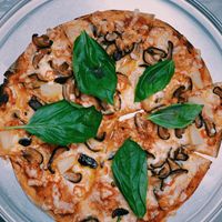 Hot Hawaii Sourdough Pizza at Mayse Artisan Bakery in New Territories