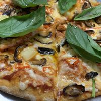 Hot Hawaii Sourdough Pizza at Mayse Artisan Bakery in New Territories