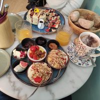 YOLO breakfast + chocolate coconut milk  at Plant B in Antwerpen